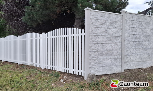 Classic Aluzaun RAL Standardfarbe / Aluminiumpfosten vierkant RAL Standardfarbe einbetoniert wurde in Schwarzau am Steinfelde von Zaunteam Schneebergland, Gloggnitz im Jahr 2025 erstellt.