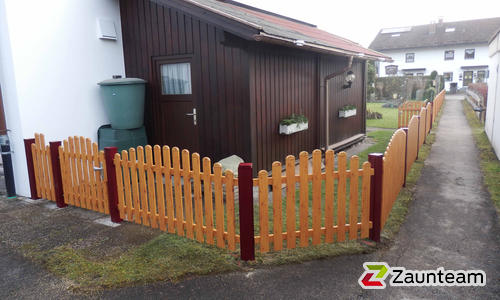 Classic Aluzaun RAL Standardfarbe / Aluminiumpfosten vierkant RAL Standardfarbe einbetoniert wurde in Sonthofen von Zaunteam Allgäu, Bad Hindelang - Unterjoch im Jahr 2019 erstellt.
