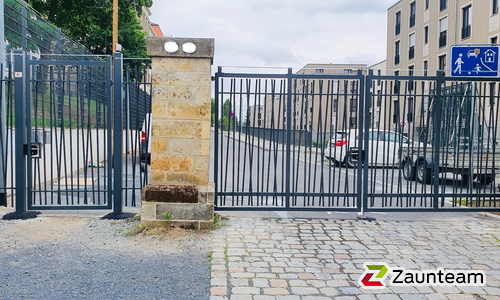 Industrietor wurde in Dresden von Zaunteam Dresden-Nord, Radebeul im Jahr 2024 erstellt.