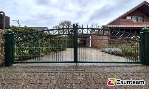 Klassikzauntor 2-flüglig wurde in Wesel von Zaunteam Hohe Mark, Hamminkeln im Jahr 2026 erstellt.
