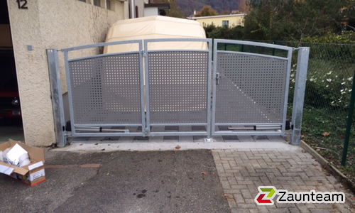 Fluegeltor Metall wurde in Aarburg von Zaunteam Nordwest, Niederdorf im Jahr 2014 erstellt.