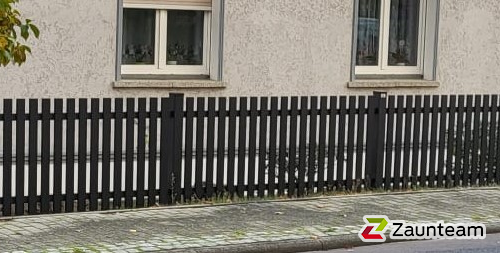 Classic Aluzaun aufgeschraubt wurde in Bad-Belzig von Zaunteam Fläming, Coswig im Jahr 2023 erstellt.