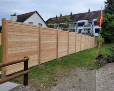 Holz Sichtschutz wurde in Frauenfeld  von Zaunteam Thurgau, Felben im Jahr 2024 erstellt.