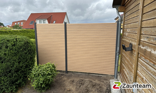 System Alu Sichtschutz, Rhombus mit Alupfosten einbetoniert wurde in Zepernick von Zaunteam Bernau, Bernau im Jahr 2026 erstellt.