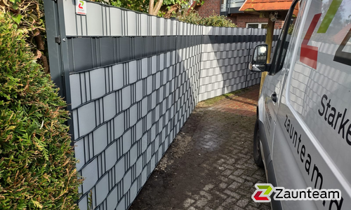 Flechtfix Vario Sichtschutz RAL Standardfarben wurde in Jever von Zaunteam Friesische-Wehde, Zetel im Jahr 2023 erstellt.