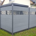 System WPC Sichtschutz, Platinum XL mit Alupfosten einbetoniert wurde in Grimma von Zaunteam Leipzig, Leipzig im Jahr 2025 erstellt.