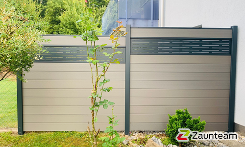  WPC Sichtschutz Discrétion / einbetoniert wurde in Tagelswangen von Zaunteam Neftenbach, Neftenbach im Jahr 2022 erstellt.