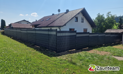Flechtfix Vario Sichtschutz RAL Standardfarben wurde in Geiersthal  von Zaunteam Regen, Regen im Jahr 2023 erstellt.
