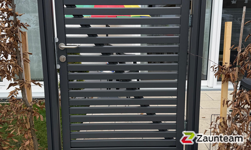 Aluminium Tor 1-flüglig wurde in Ulm von Zaunteam Ulm, Lonsee im Jahr 2025 erstellt.