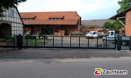 Schiebetor Aluminium wurde in Suhlendorf von Zaunteam Südheide-Altmark, Hankensbüttel im Jahr 2023 erstellt.