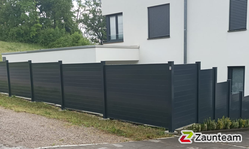 Aluminium Sichtschutz wurde in Waldshut von Zaunteam Granacher, Lauchringen im Jahr 2025 erstellt.