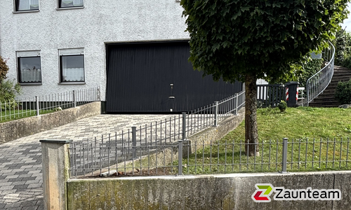 Klassikzaun Ares wurde in Batzenhofen von Zaunteam Schwaben-Nord, Todtenweis im Jahr 2025 erstellt.