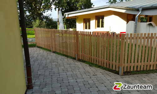 Holzzäune weitere wurde in Coburg von Zaunteam Coburg, Untersiemau im Jahr 2015 erstellt.