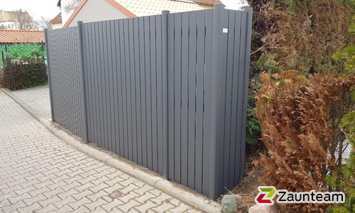Aluminium Sichtschutz wurde in Leipzig von Zaunteam Leipzig, Leipzig im Jahr 2022 erstellt.
