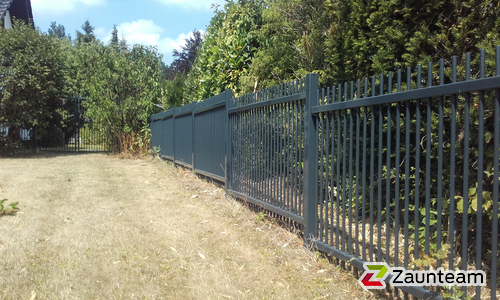 Classic Stabgitterzaun Standartdfarbe / Pfosten 60x60 Standardfarbe blind Montage wurde in Buchen von Zaunteam Westfranken, Eichenbühl im Jahr 2018 erstellt.
