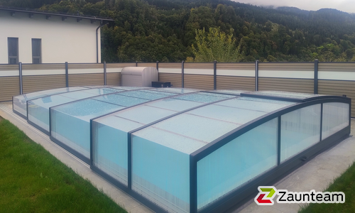 BPC Sichtschutz Eldrum Aluminiumpfosten 90 x 90 mm mit Fussplatte wurde in Mürzzuschlag von Zaunteam Schneebergland, Gloggnitz im Jahr 2025 erstellt.