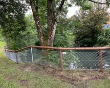 Halbrundlattenzaun weitere wurde in Teufen AR von Zaunteam Appenzellerland, Wasserauen im Jahr 2025 erstellt.