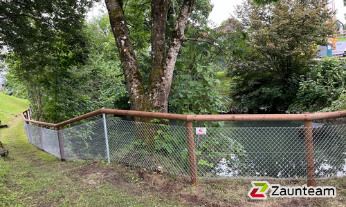 Halbrundlattenzaun weitere wurde in Teufen AR von Zaunteam Appenzellerland, Wasserauen im Jahr 2025 erstellt.
