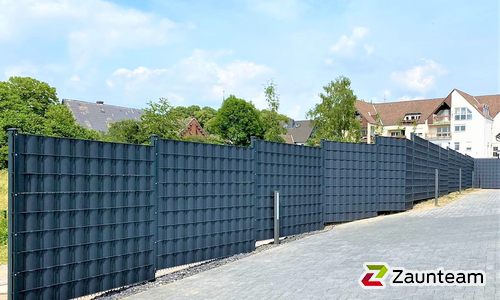 Doppelstabmatten mit Flechtfix diverse wurde in Iserlohn von Zaunteam Sauerland, Neuenrade im Jahr 2021 erstellt.