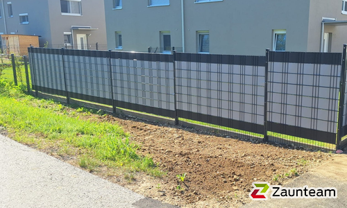 Flechtfix Vario Sichtschutz RAL Standardfarben wurde in Langenwang von Zaunteam Obersteiermark-Ost, Kapfenberg im Jahr 2026 erstellt.