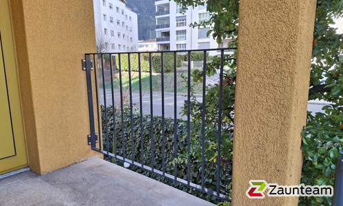 Staketengeländer ohne Handlauf wurde in Naters von Zaunteam Wallis, Niedergesteln im Jahr 2025 erstellt.