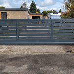 Schiebetor Aluminium wurde in Bad Zwischenahn von Zaunteam Friesische-Wehde, Zetel im Jahr 2025 erstellt.