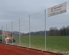 Ballfang Diagonal verzinkt / Rohrpfosten verzinkt wurde in Jonschwil von Zaunteam Appenzellerland, Wasserauen im Jahr 2024 erstellt.