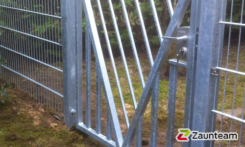 Tor weitere 1-flüglig wurde in Brunn von Zaunteam Pasewalk, Pasewalk im Jahr 2017 erstellt.