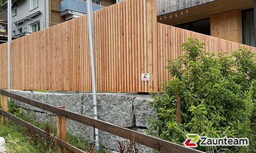 Holz Sichtschutz Lärche Natur Sargans wurde in Gais von Zaunteam Appenzellerland, Wasserauen im Jahr 2025 erstellt.