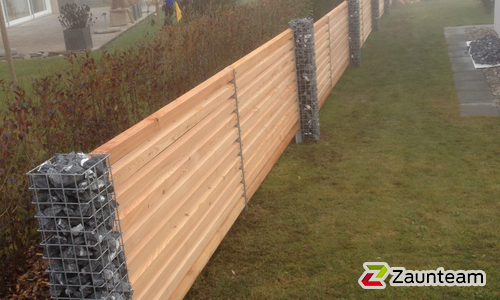 Holz Sichtschutz wurde in Lohn SH von Zaunteam Neftenbach, Neftenbach im Jahr 2015 erstellt.