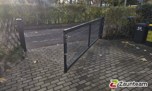 Doppelstabmattentor 1-flüglig wurde in Halle von Zaunteam Halle, Halle im Jahr 2025 erstellt.