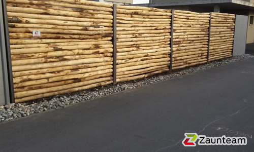 Holz Sichtschutz wurde in Diepoldsau von Zaunteam Rheintal, Widnau im Jahr 2018 erstellt.