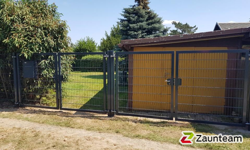 Doppelstabmattentor 2-flüglig wurde in Machern von Zaunteam Leipzig, Leipzig im Jahr 2024 erstellt.