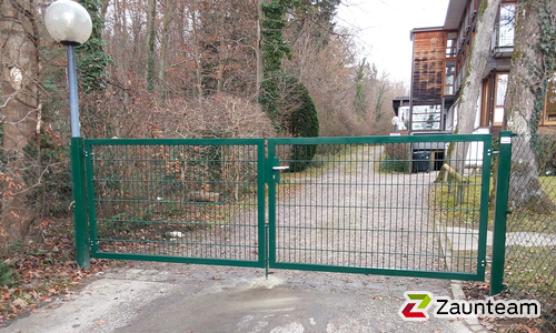 Doppelstabmattentor 2-flüglig wurde in Herrsching von Zaunteam Ammersee, Hofstetten im Jahr 2024 erstellt.