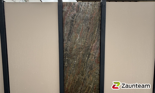 HPL Sichtschutz Diverse wurde in Augsburg von Zaunteam Schwaben-Nord, Todtenweis im Jahr 2025 erstellt.