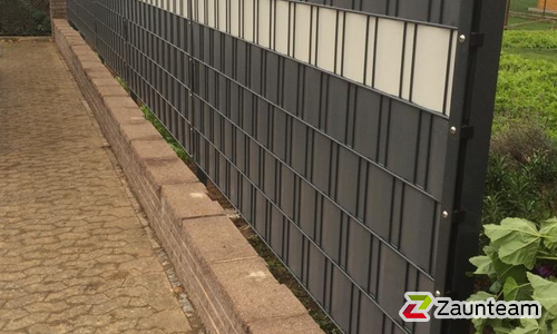 Flechtfix Vario Sichtschutz RAL Standardfarben wurde in Elze von Zaunteam Weser-Leine, Salzhemmendorf im Jahr 2018 erstellt.