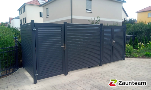 Aluminium Sichtschutztor 1-flüglig wurde in Dresden von Zaunteam Dresden-Süd, Dresden im Jahr 2025 erstellt.
