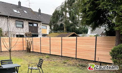 Holz Sichtschutz Rhombus wurde in Hennef von Zaunteam Rhein-Sieg, Neunkirchen-Seelscheid im Jahr 2022 erstellt.