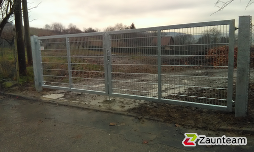 Doppelstabmattentor 2-flüglig wurde in Weinsberg von Zaunteam Neckar-Enz, Sachsenheim im Jahr 2018 erstellt.