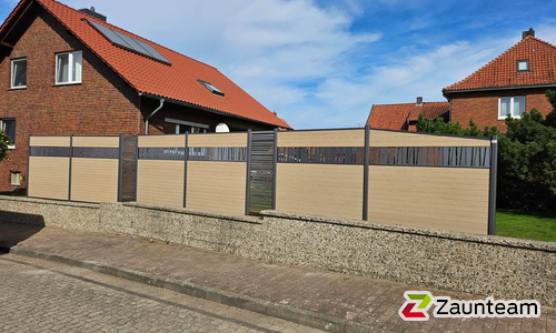 System WPC Sichtschutz, Classic mit Alupfosten einbetoniert wurde in Meerbeck von Zaunteam Schaumburger Land, Stadthagen im Jahr 2023 erstellt.