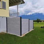 System Alu Sichtschutz, Rhombus mit Alupfosten einbetoniert wurde in Gams von Zaunteam Werdenberg, Werdenberg im Jahr 2026 erstellt.