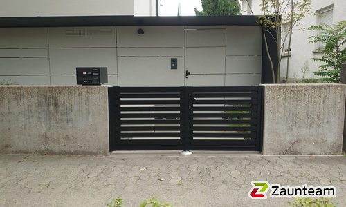 Aluminium Tor 2-flüglig wurde in Bensheim von Zaunteam Bergstraße-Ried, Lorsch im Jahr 2025 erstellt.