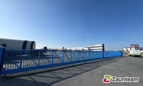 Schiebetor Aluminium wurde in Cuxhaven von Zaunteam Stade-Geestland, Horneburg im Jahr 2026 erstellt.