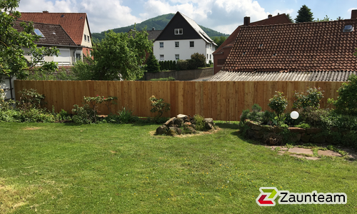 Holz Sichtschutz wurde in Auetal von Zaunteam Schaumburger Land, Stadthagen im Jahr 2017 erstellt.