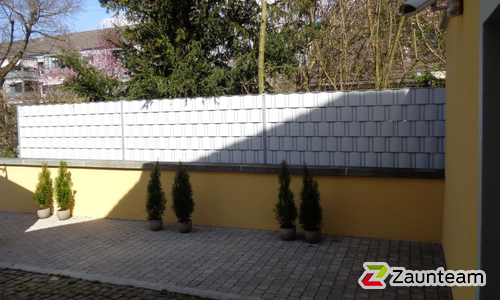 Flechtfix Vario Sichtschutz RAL Standardfarben wurde in Solothurn von Zaunteam Mittelland, Bützberg im Jahr 2017 erstellt.