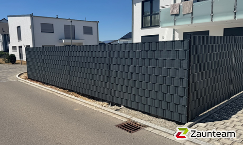 Flechtfix Vario Sichtschutz RAL Standardfarben wurde in Heidenheim von Zaunteam Ulm, Lonsee im Jahr 2026 erstellt.