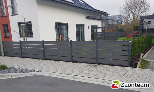 Aluzäune weitere wurde in Borchen von Zaunteam Paderborn, Willebadessen im Jahr 2017 erstellt.