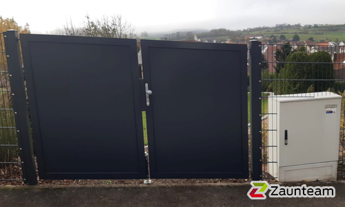 Doppelstabmattentor 2-flüglig wurde in Engstingen von Zaunteam Zollernalb, Burladingen-Ringingen im Jahr 2025 erstellt.