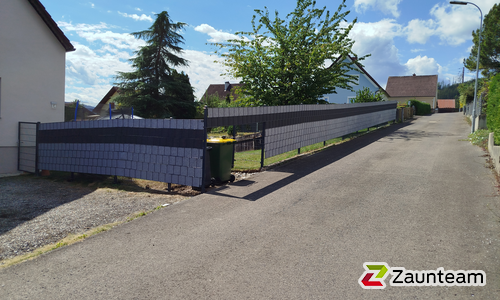 Flechtfix Vario Sichtschutz RAL Standardfarben wurde in Kapfenberg  von Zaunteam Obersteiermark-Ost, Kapfenberg im Jahr 2026 erstellt.