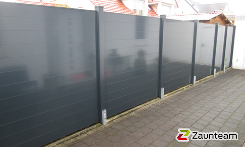 Aluminium Sichtschutz wurde in Graben von Zaunteam Ammersee, Hofstetten im Jahr 2023 erstellt.